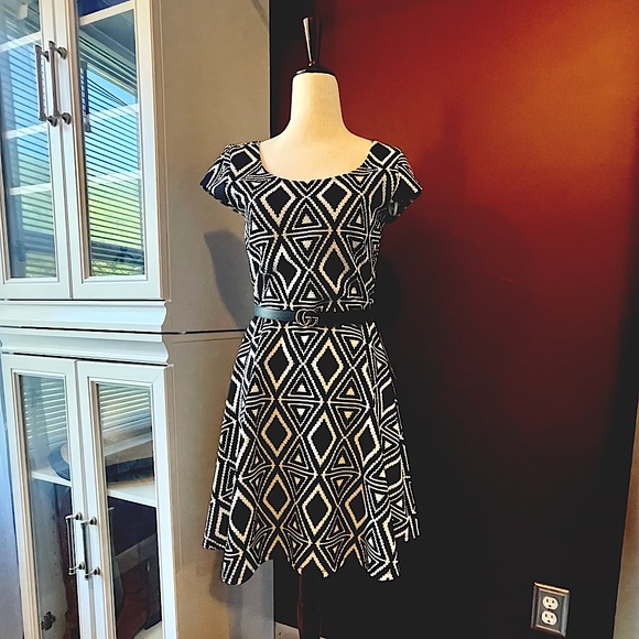 ***SOLD*** Black and White Skater Dress NWT Small - Picture 1 of 8